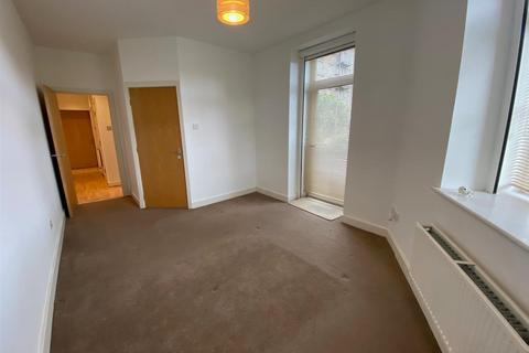 2 bedroom apartment to rent, Sharp Lane, Almondbury