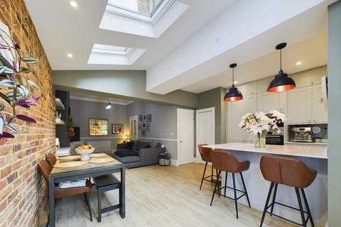 29 Park Crescent, North Shields, NE30 2HR