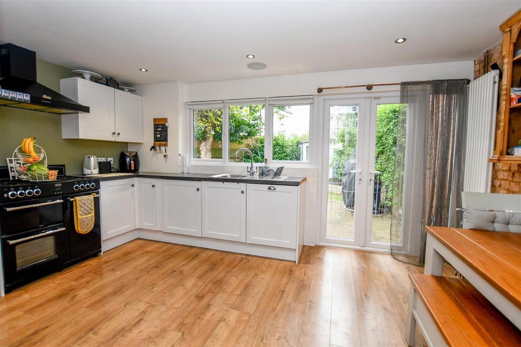 Kitchen/Breakfast Room