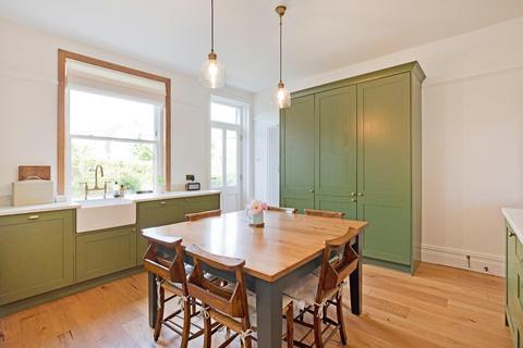 25 Bridge Lane, Ilkley, LS29 9EU