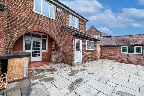 3 bedroom semi-detached house for sale, Beech Crescent, Leigh