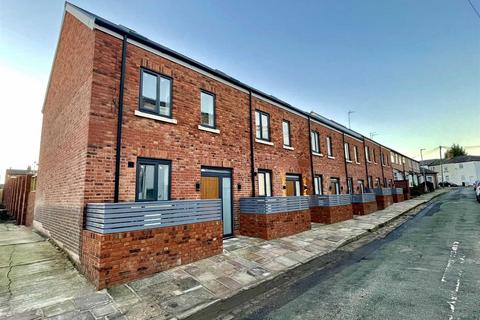 3 bedroom house to rent, Hatton Street, Macclesfield