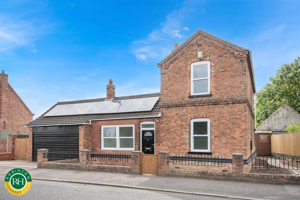 Marsh Lane, Misterton 3 bed detached house for sale £320,000