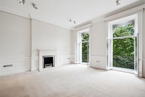 2 bedroom apartment to rent, Cadogan Place, London, SW1X