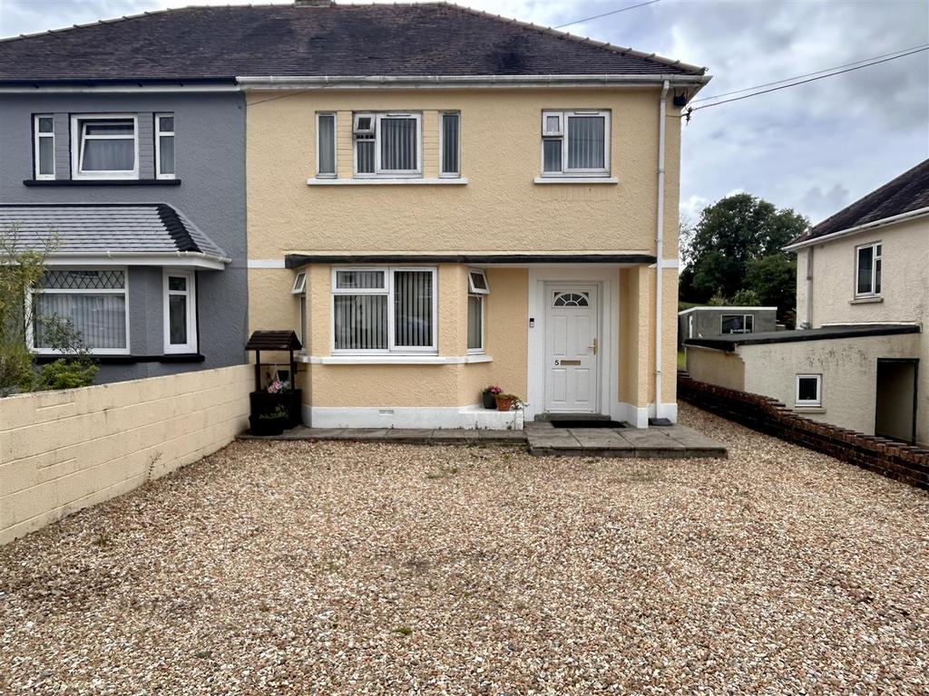 Penybryn, Carmel, Llanelli 3 bed semidetached house for sale £179,950