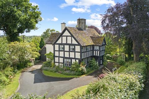 3 bedroom detached house for sale, Church Road, Kington