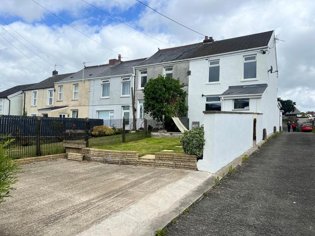 Melbourne Terrace, Brynna, Pontyclun 3 bed house to rent £900 pcm (£208 pw)