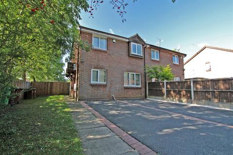 1 bedroom terraced house to rent, Birling Close, Nottingham NG6