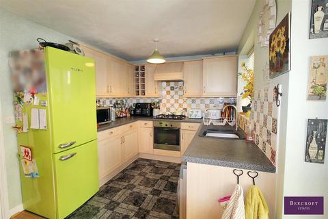 2 Fernhall Croft, Wombwell, Barnsley, S73 0DU
