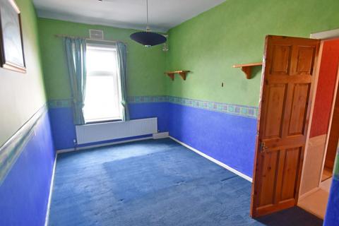 27 Halvard Avenue, Bury, BL9 6PS