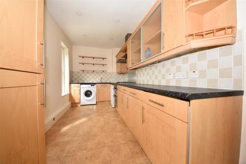 3 bedroom flat for sale, Wilhelmina Close, Leamington Spa