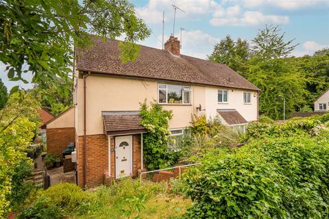 2 bedroom flat for sale, Highwood Crescent, High Wycombe HP12