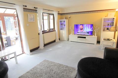 undefined, Jenning Close, New Haw, Addlestone
