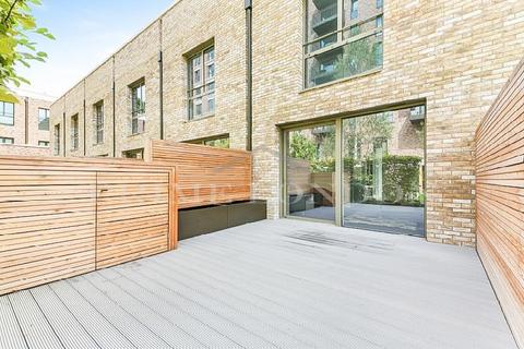 3 bedroom house for sale, Wansey Street, Elephant and Castle, London