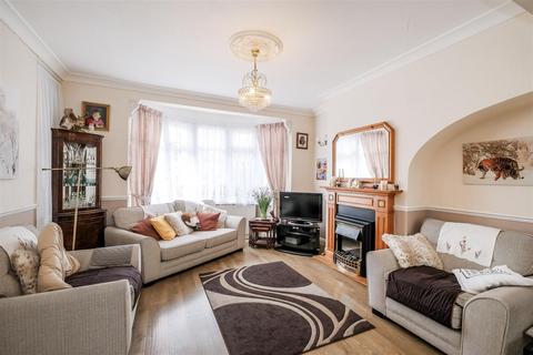 3 bedroom semi-detached house for sale, Endlebury Road, North Chingford