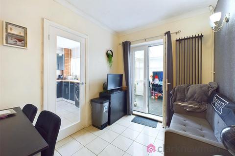 44 Cooks Spinney, Harlow, CM20 3BL