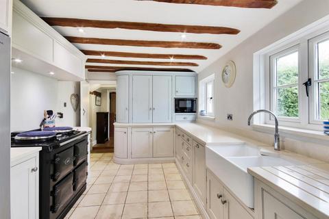 4 bedroom detached house for sale, Riding Lane, Hildenborough TN11