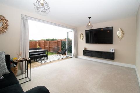 54 Harrison Close, Wakefield, WF1 3FE