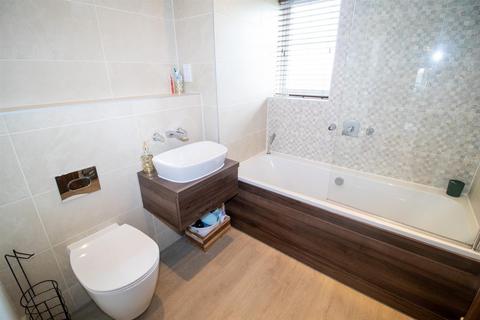 54 Harrison Close, Wakefield, WF1 3FE