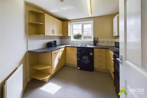 97 Hamilton Avenue, Uttoxeter, ST14 7FE