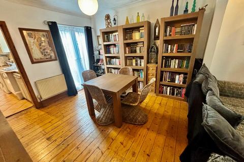 63 Adnitt Road, Northampton, NN1 4LL