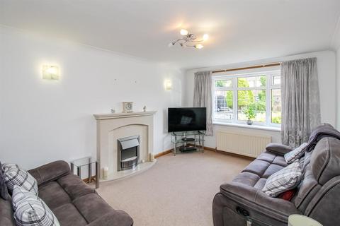 3 bedroom semi-detached bungalow for sale, Fishponds Drive, Wakefield WF4