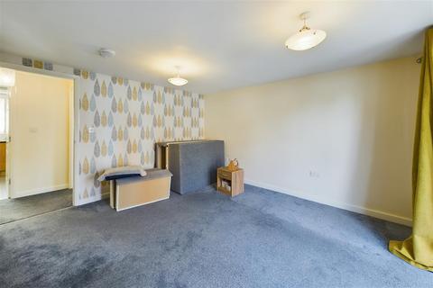 63 Hamilton Avenue, Uttoxeter, ST14 7FE