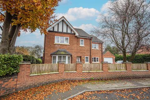 4 bedroom detached house for sale, Dove Walk, Uttoxeter ST14