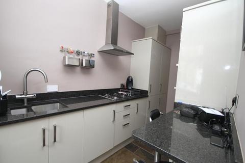 2 bedroom terraced house for sale, Bank Street, Mirfield