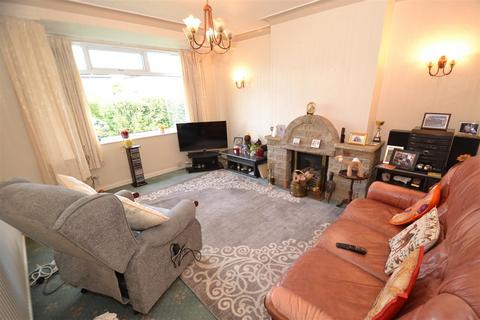 3 bedroom semi-detached house for sale, Greenton Avenue, Scholes, Cleckheaton