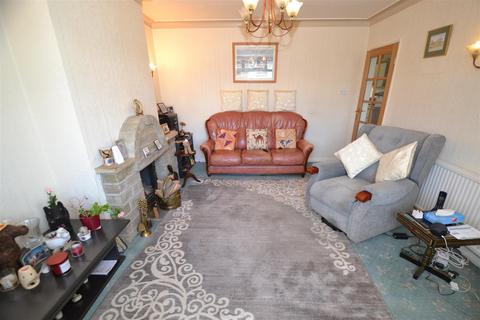 3 bedroom semi-detached house for sale, Greenton Avenue, Scholes, Cleckheaton