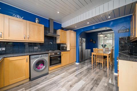 165 Arbroath Road, Dundee, DD4 6LN