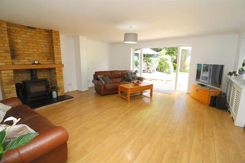 42 Barley Mead, Danbury, Chelmsford, CM3 4RP