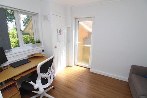 42 Barley Mead, Danbury, Chelmsford, CM3 4RP