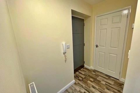 1 bedroom flat for sale, Fleur Gardens, Robinia, Tamworth