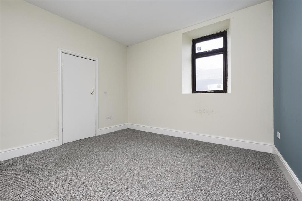 Ground floor bedroom six