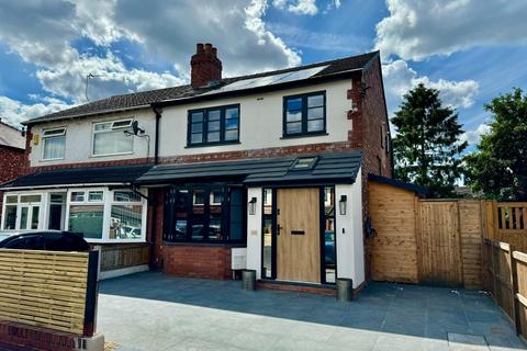 3 bedroom semi-detached house for sale, Daventry Road, Chorlton