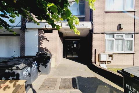1 bedroom flat to rent, Milton Court, Highfield Road, London