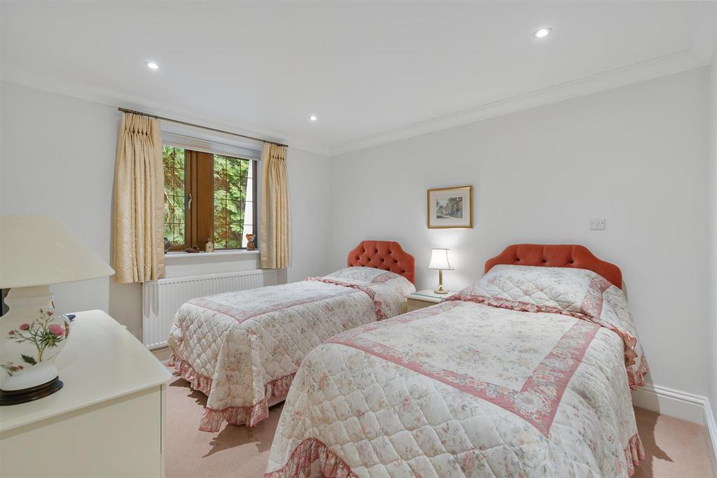 Bedroom 2.jpg