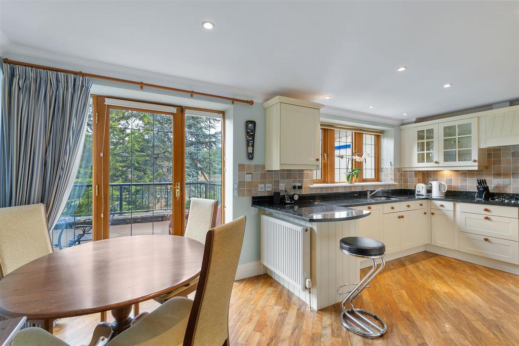 Kitchen.jpg
