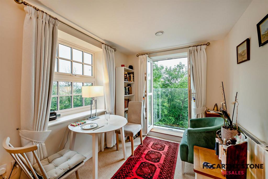 Living Room: