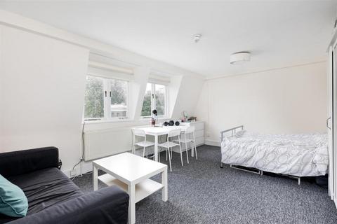 Studio to rent, Crowndale Road, London NW1