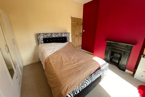 14 Cliff Road, Wilmslow, SK9 4AA