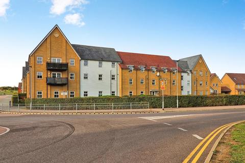 2 bedroom flat for sale, St. Andrews Way, Stanford-Le-Hope