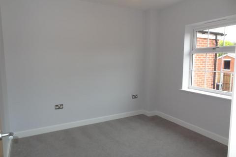 3 bedroom terraced house to rent, 34 Rowland Court, Abbey Foregate, Shrewsbury