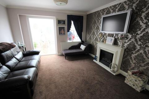 2 bedroom house to rent, Wickford - 2 Bedroom House