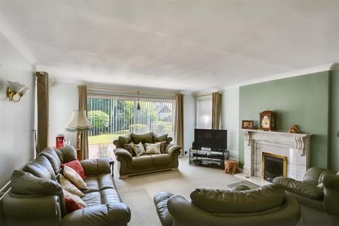 5 bedroom detached bungalow for sale, Parkside Drive, Long Eaton