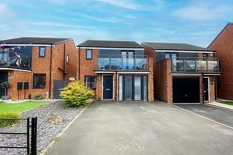 3 bedroom detached house for sale, Moor Drive, East Benton Rise