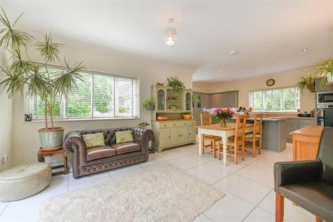 4 bedroom detached house for sale, Torton Hill Road, Arundel