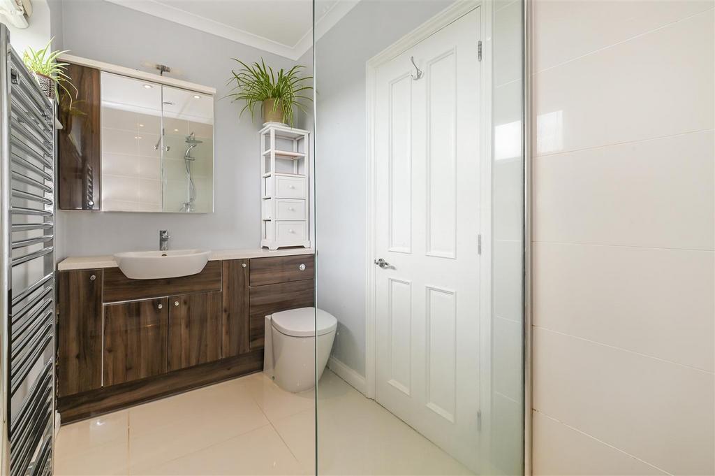 Ensuite Bathroom